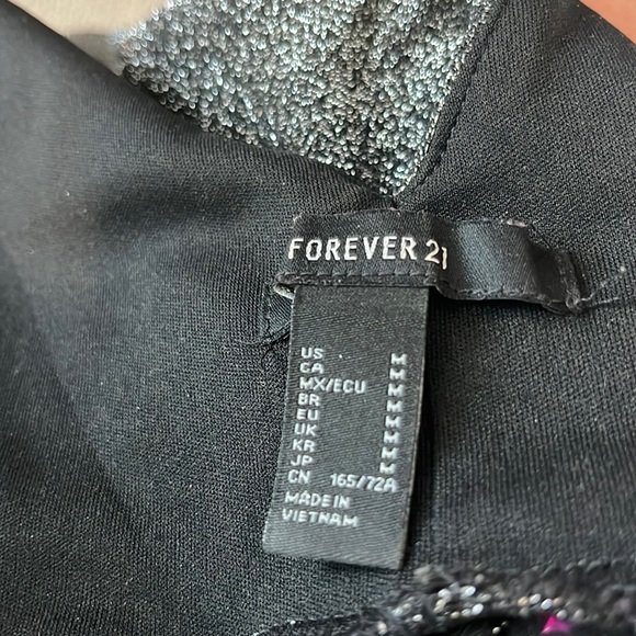 Forever 21 Metallic Glitter knit pantsuit w/belt-Size M (dimensions in photos) - Picture 5 of 8